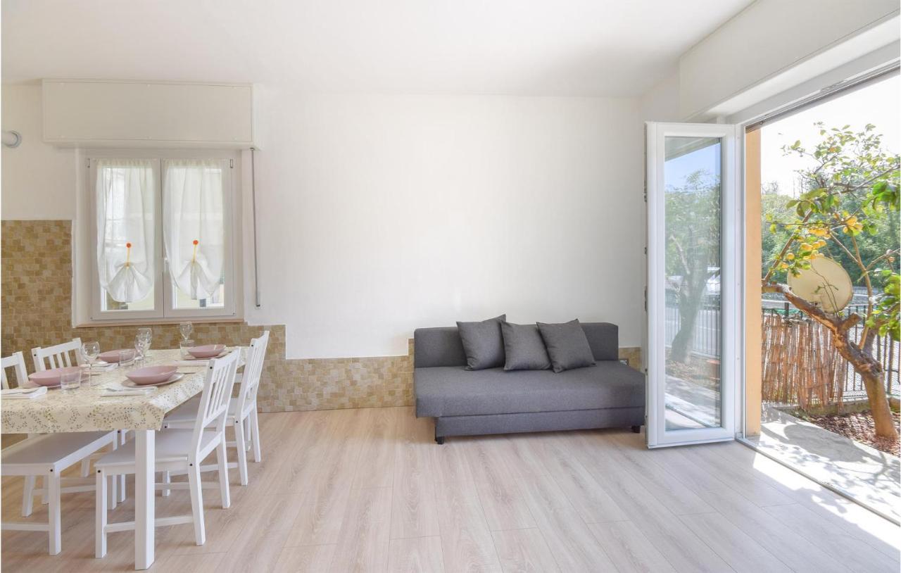 Amazing Apartment In Rapallo With Kitchen Zewnętrze zdjęcie