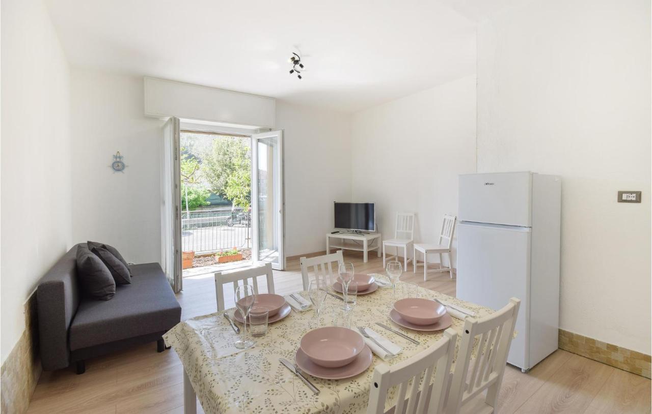 Amazing Apartment In Rapallo With Kitchen Zewnętrze zdjęcie